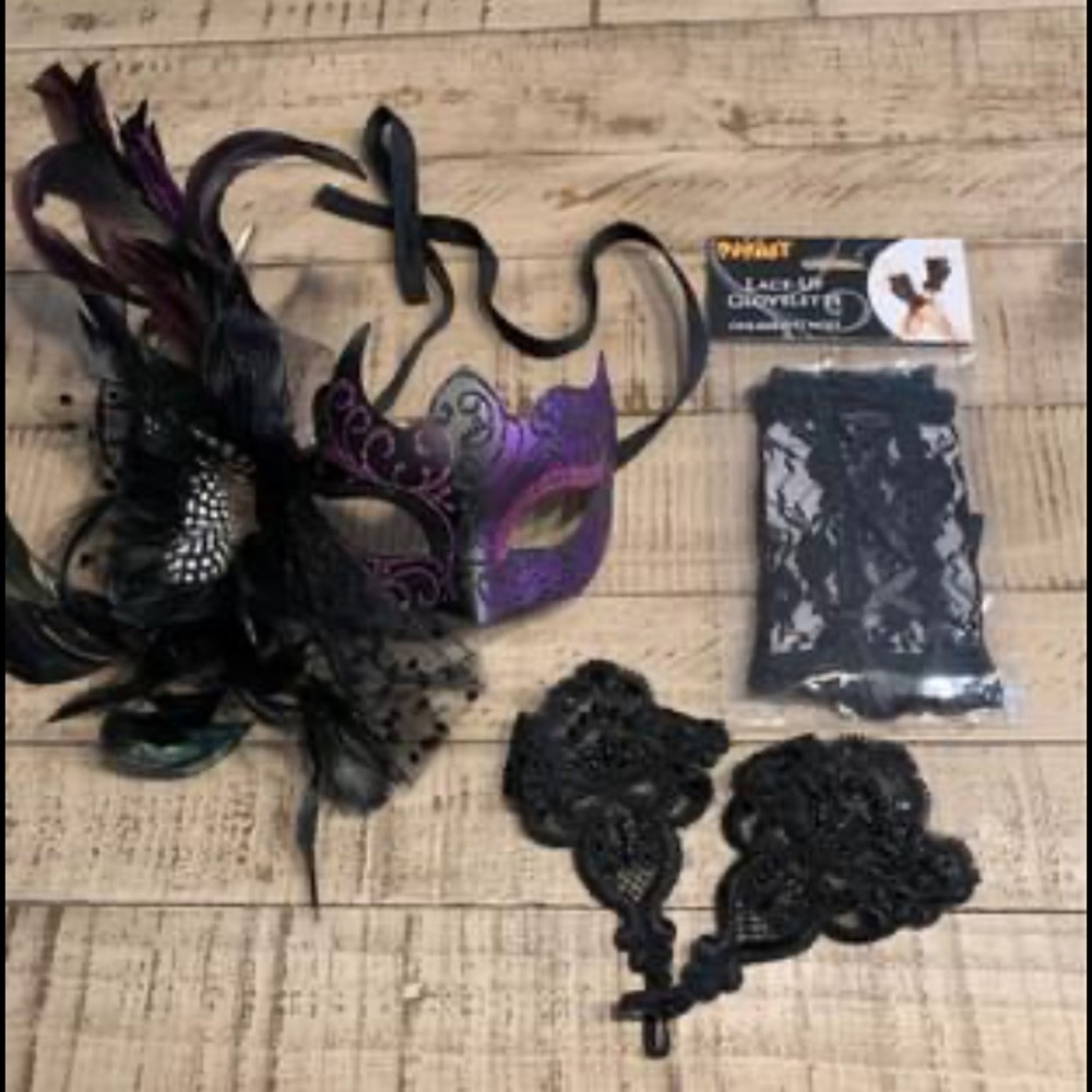 Masquerade mask and gloves